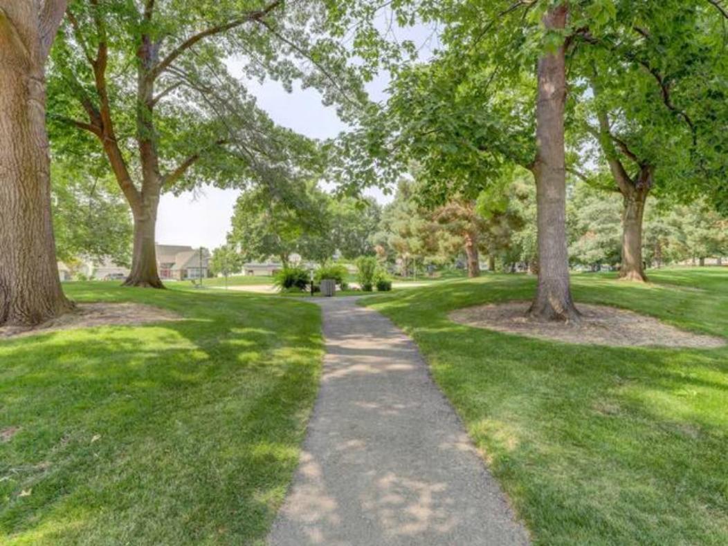 Experience Nirvana With Artwork Collections From Around The Globe Located In Lakewood Neighborhood In Se Boise Next To A Park, Minutes From Bown Crossing And The Boise River, 10 Minutes To Downtown, 4 Beds, Sleeps 8, Pets Welcome In Large Fenced In Y Екстериор снимка